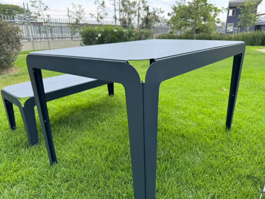 Mesa acero Galvanizado, Pintura electroestática, Cubierta Metal