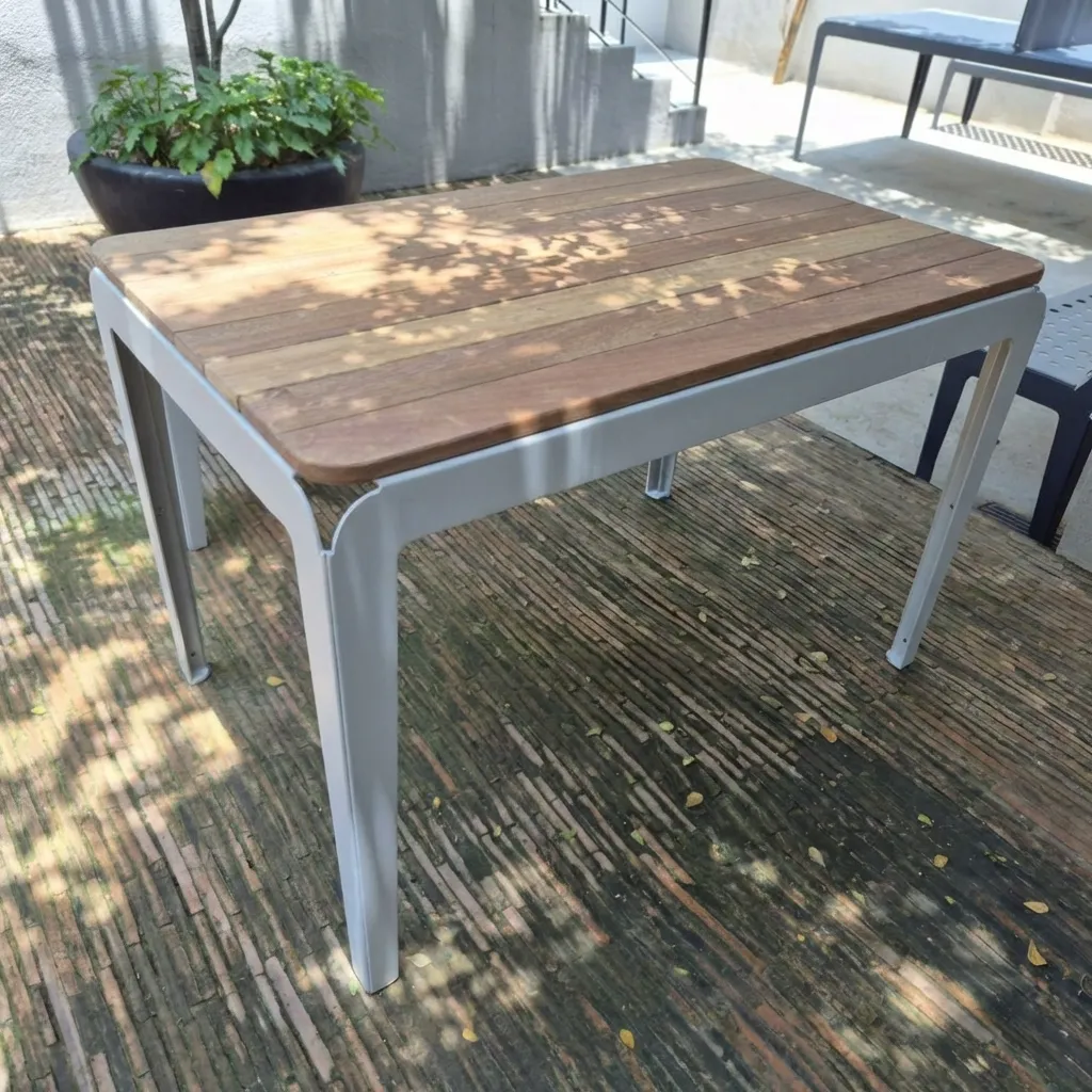 [CRME4-01-GAL-GC] Mesa Cubierta de madera (Gris Claro)