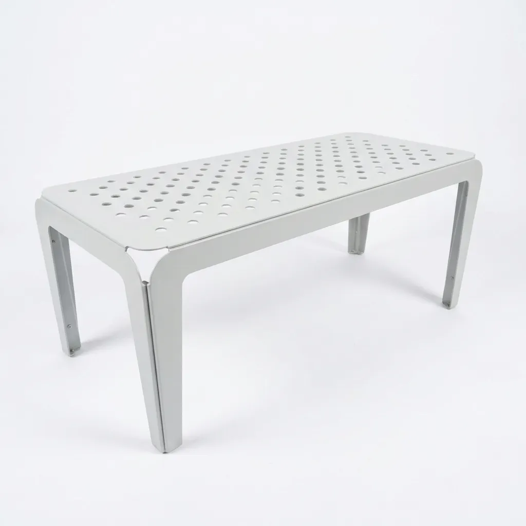 [CRAS2-03-PER-GC] Asiento Perforado de metal (Gris Claro)